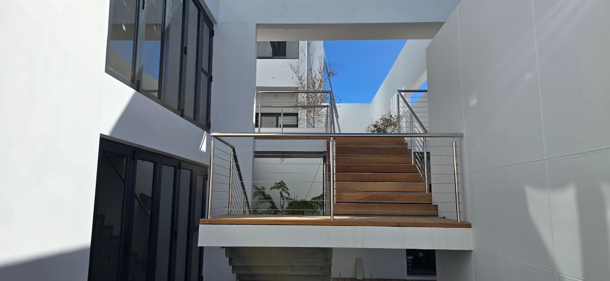 Staircases & handrails by SyncroWeld